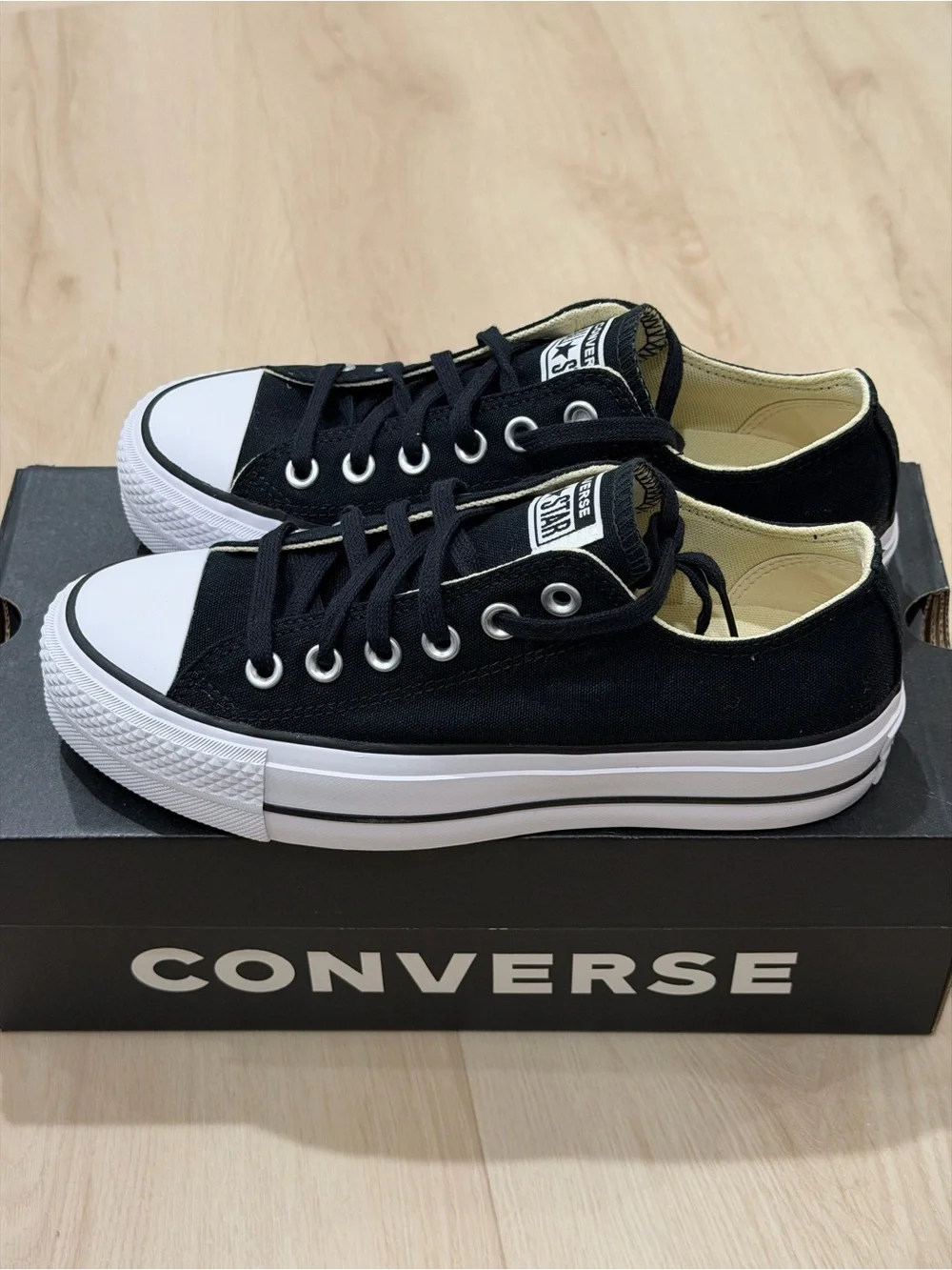 Converse - Chuck Taylor All Star Lift Platform Canvas Low-Top Sneakers - Picture 4 of 15